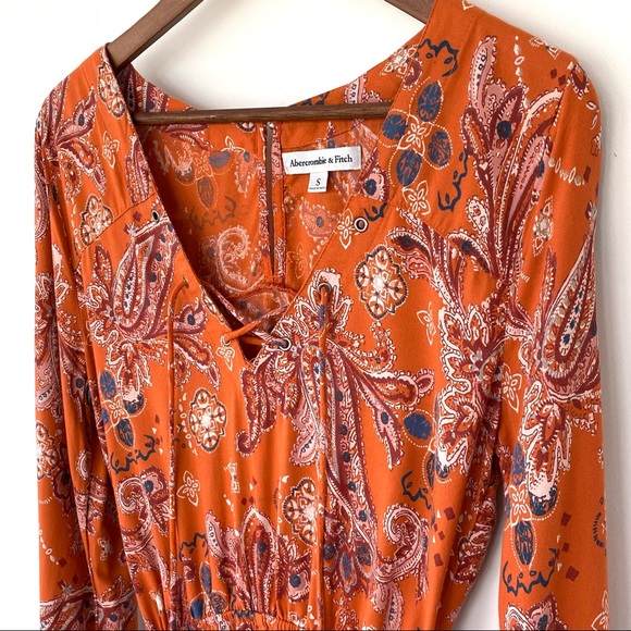 Abercrombie & Fitch romper with long sleeves and lace-up front - Picture 2 of 12